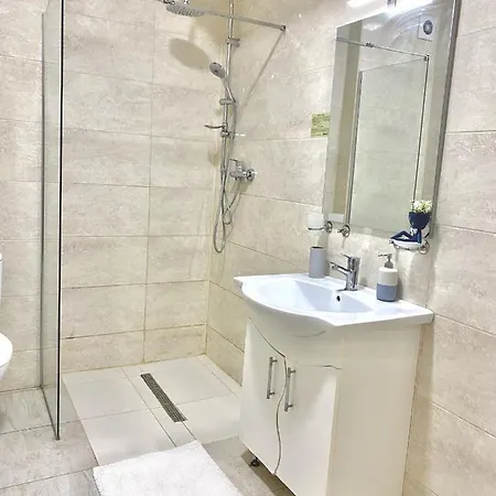 Blue Summerland Mamaja