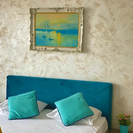 Blue Summerland Mamaja