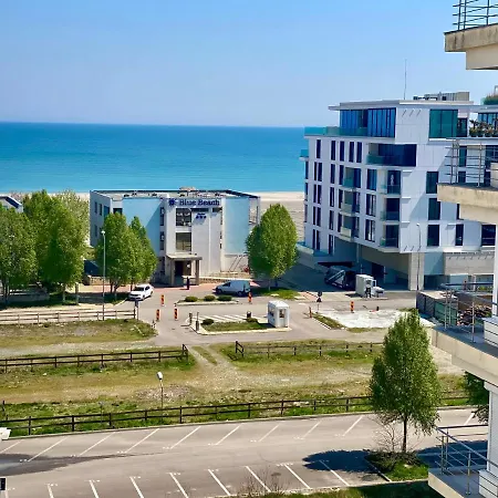 Blue Summerland Mamaja